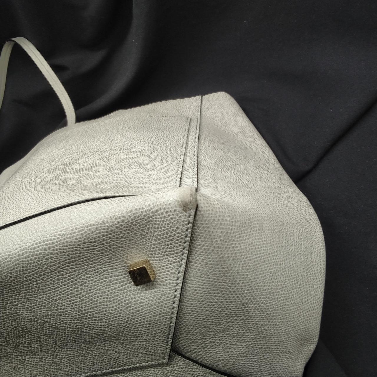 四方に角スレが見られます。