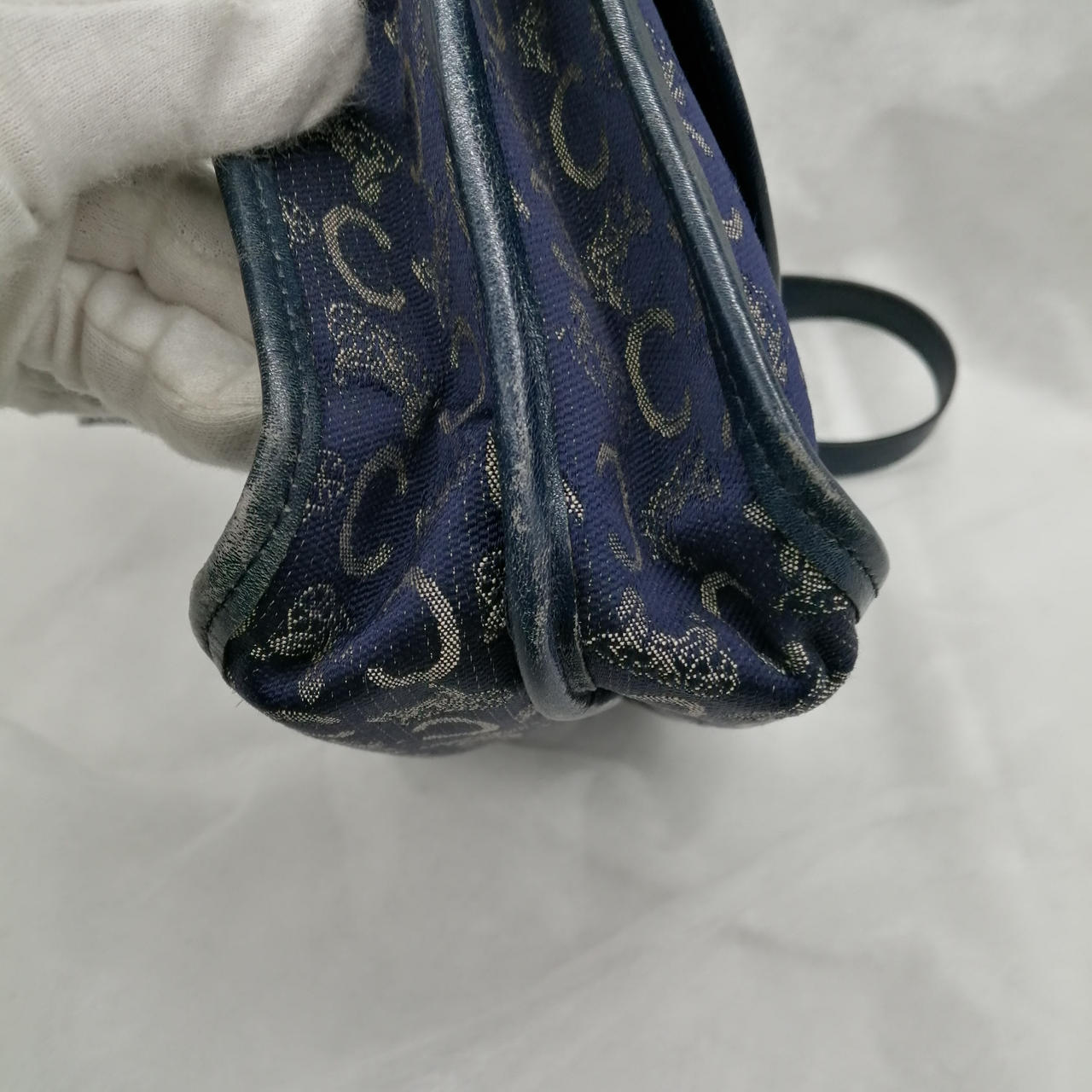 四方に角スレがあります。