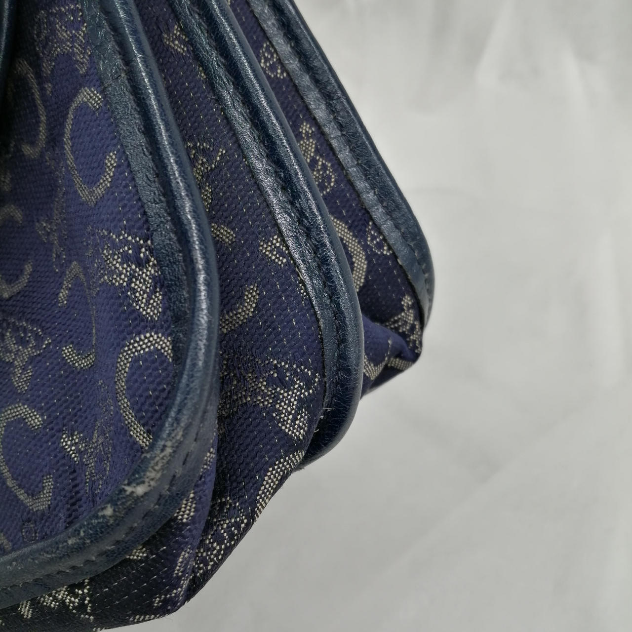 四方に角スレがあります。