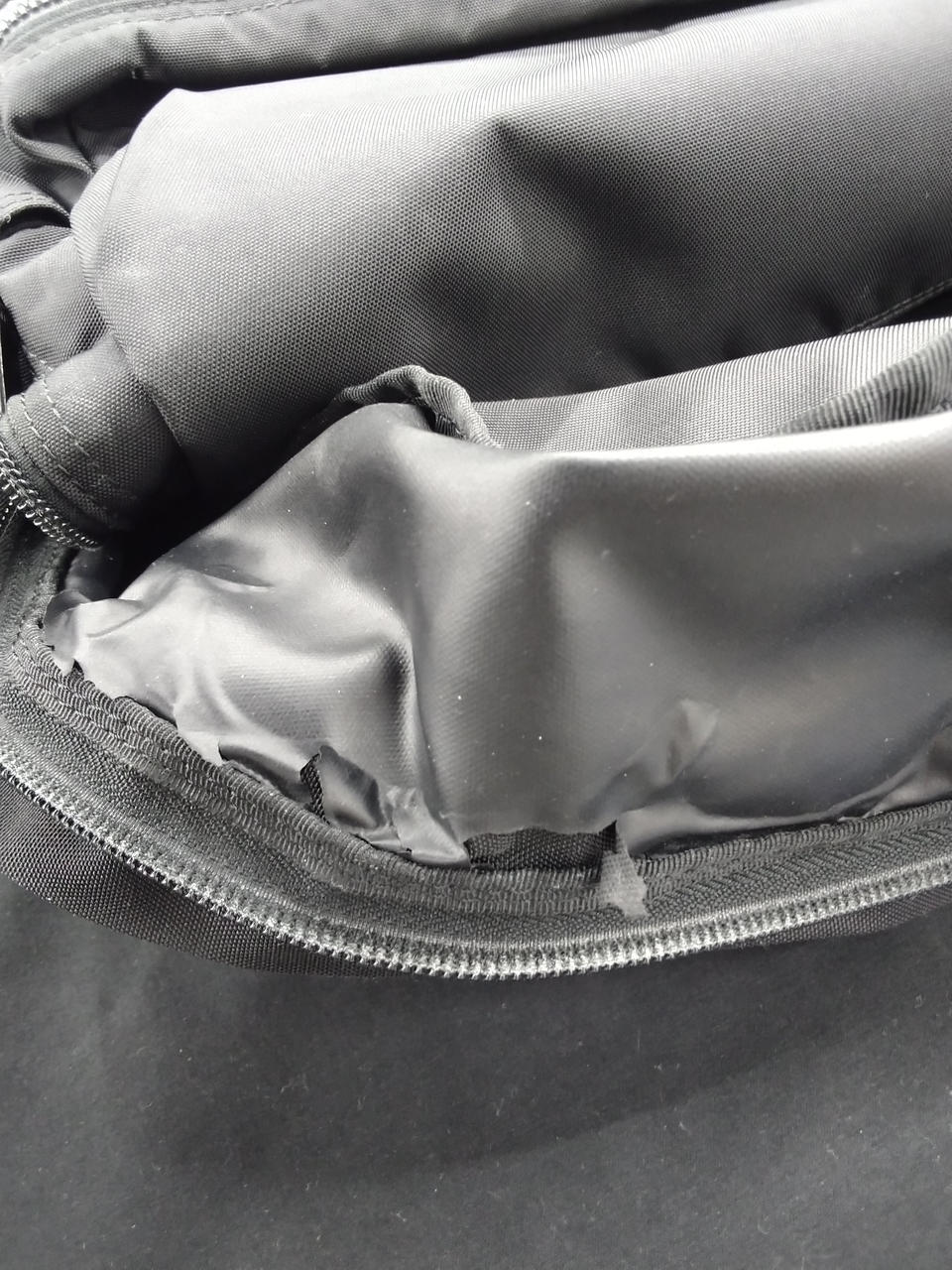 内側のコーティング劣化しています