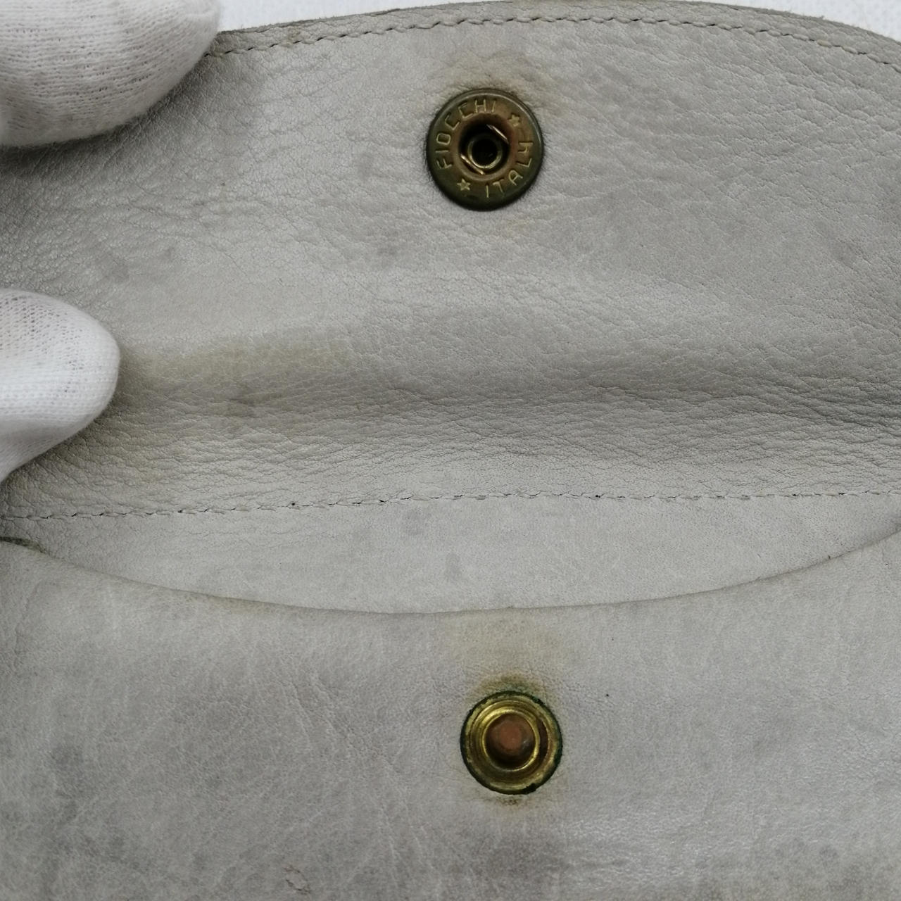 塗装剥がれがみられます。