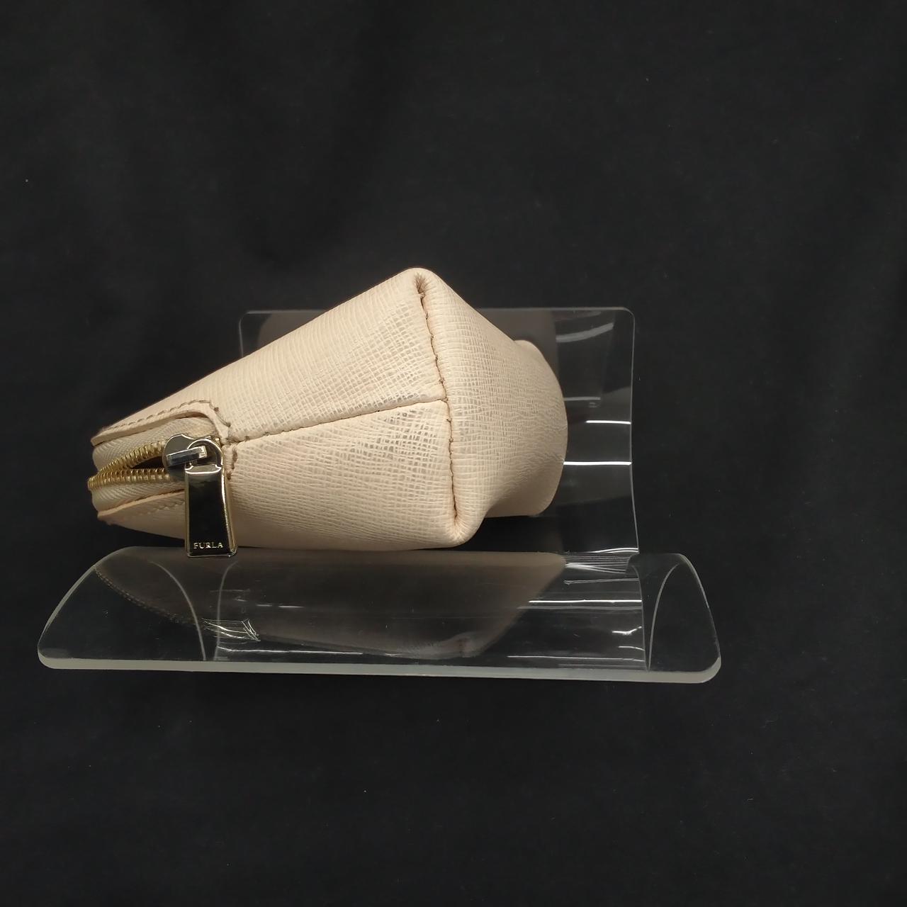 角擦れあります。