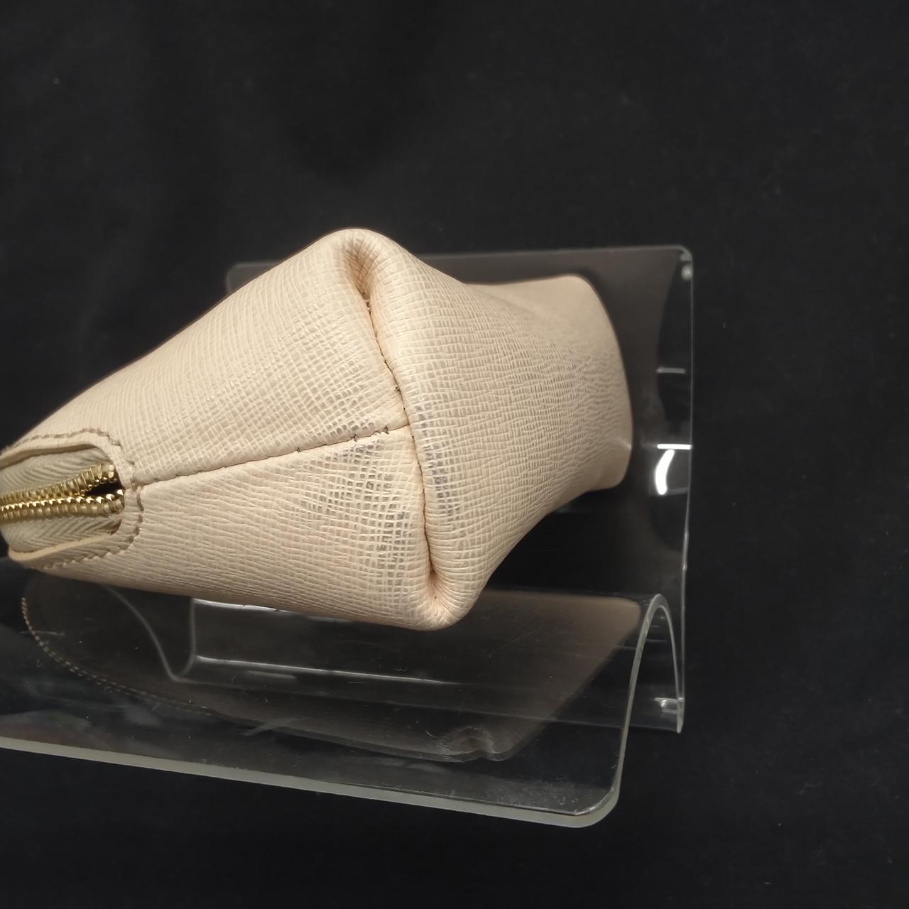 角擦れあります。