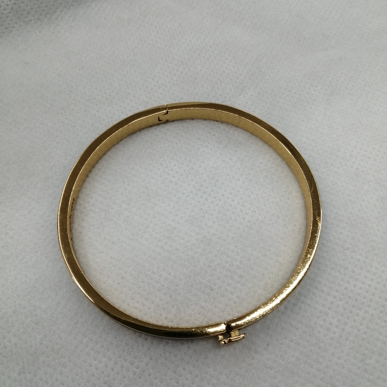 微細な傷が多数あります。