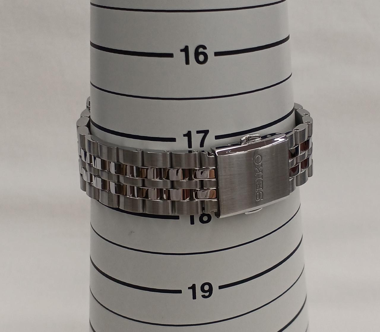 腕回り約17.5cm
