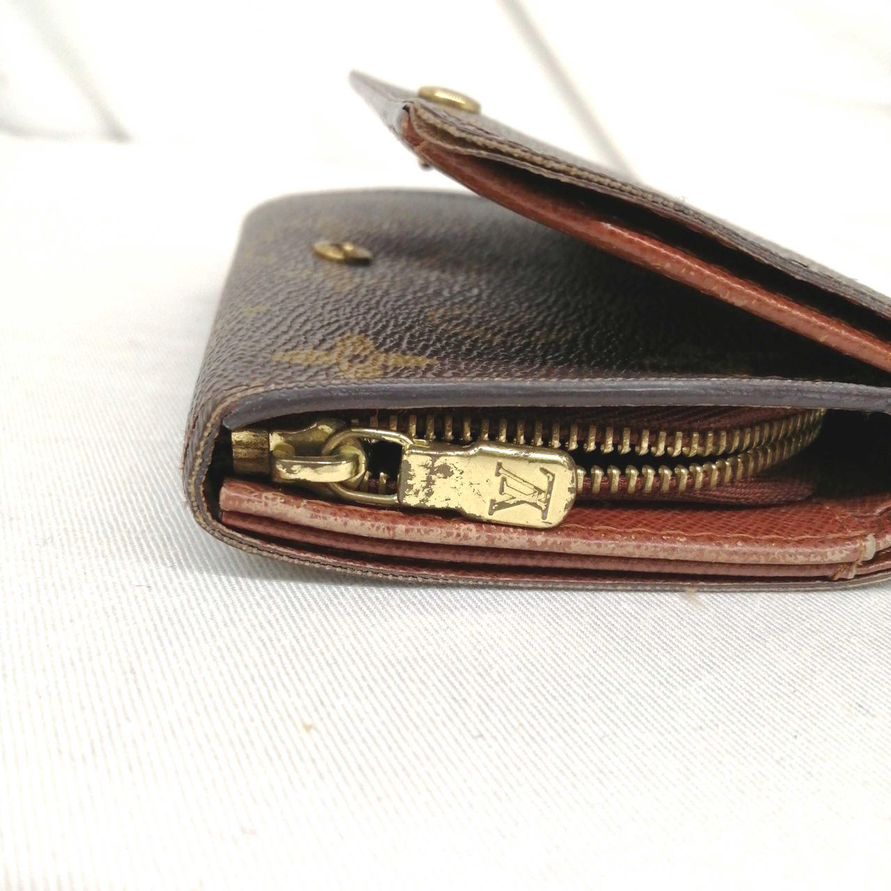 金具メッキ剥がれ、側面擦れあります