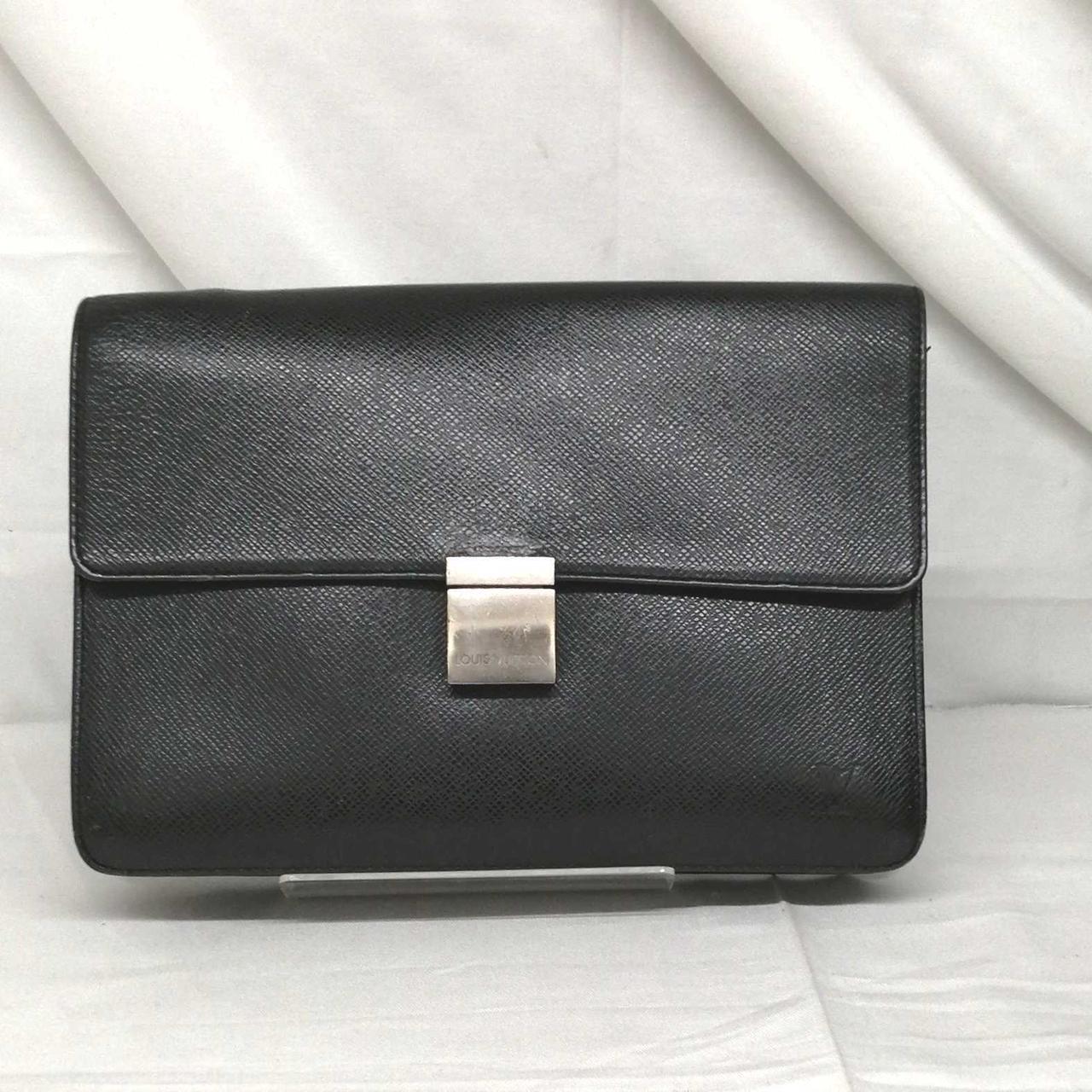 全体的にキズ・剥がれがございます。