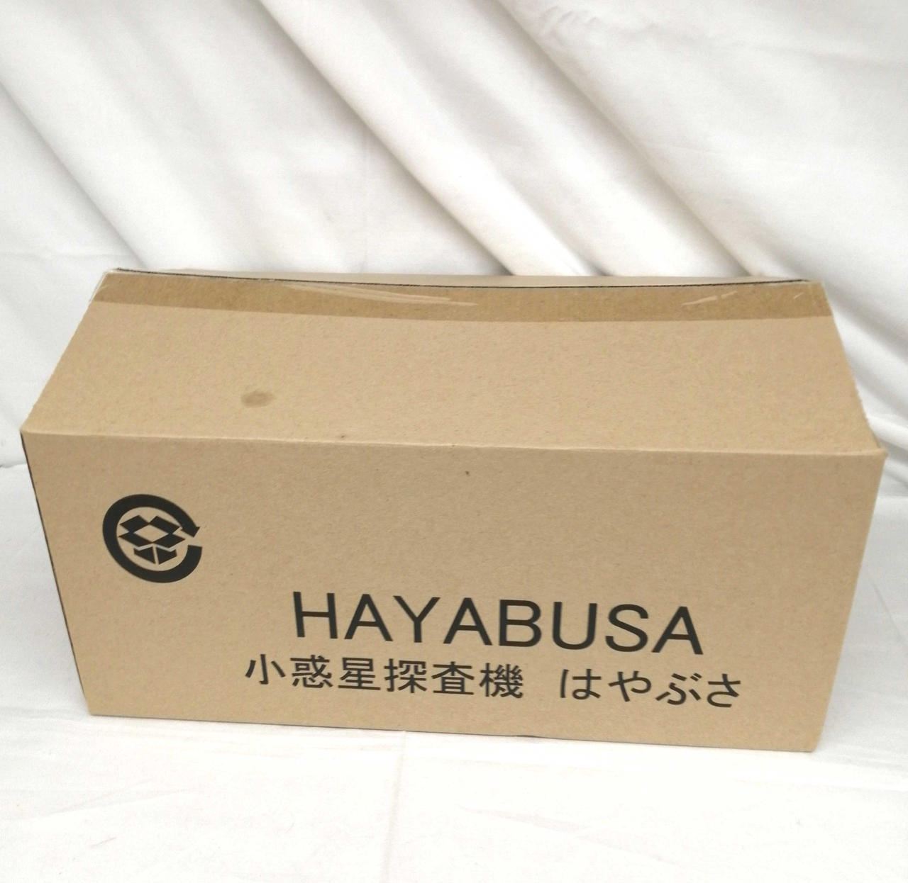 発送用外箱、開封済です。