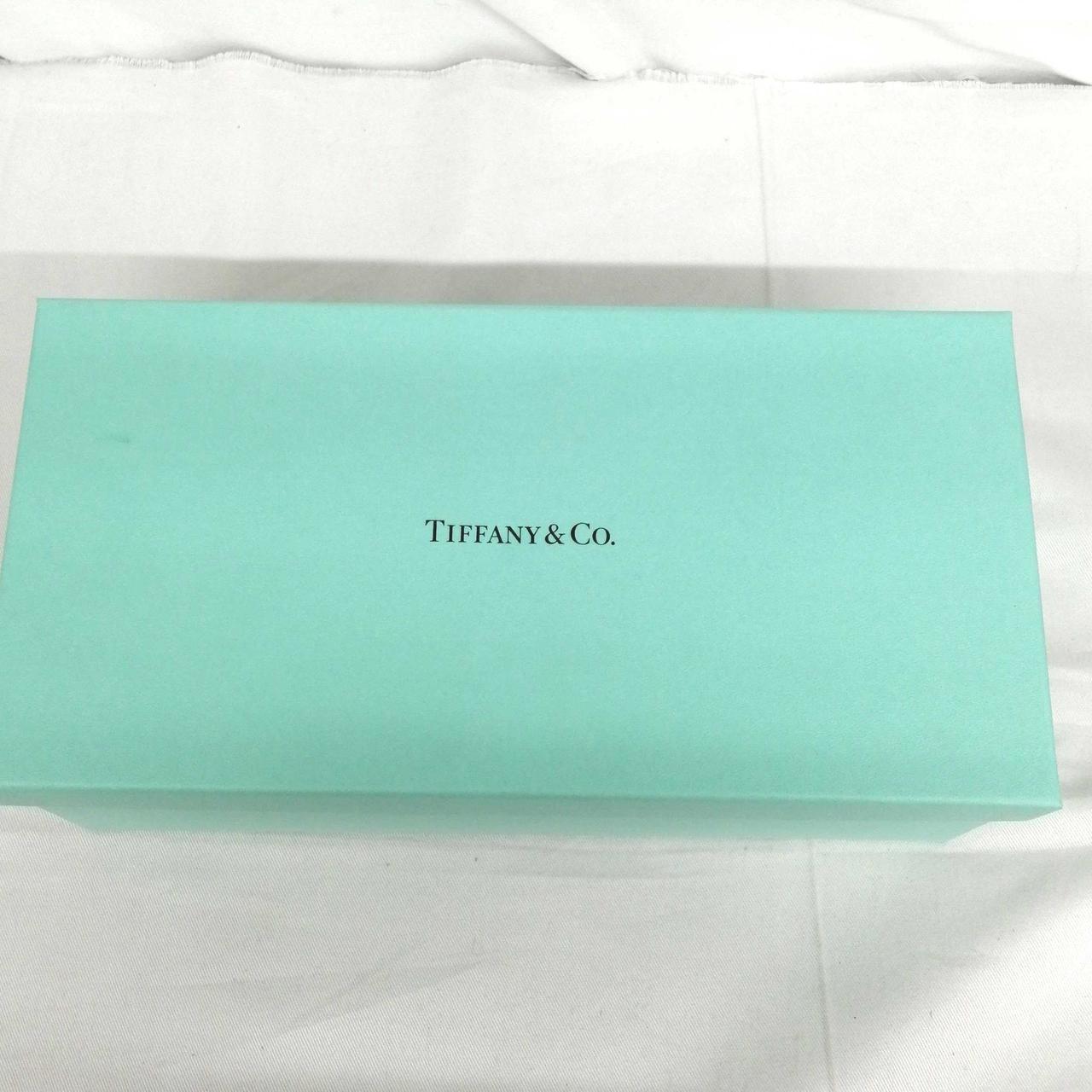 写真には写りづらい色焼けがございます。