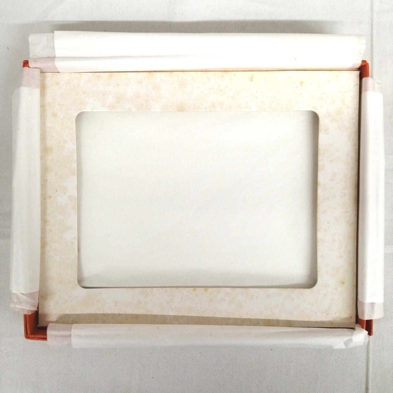 箱内側シミあります。