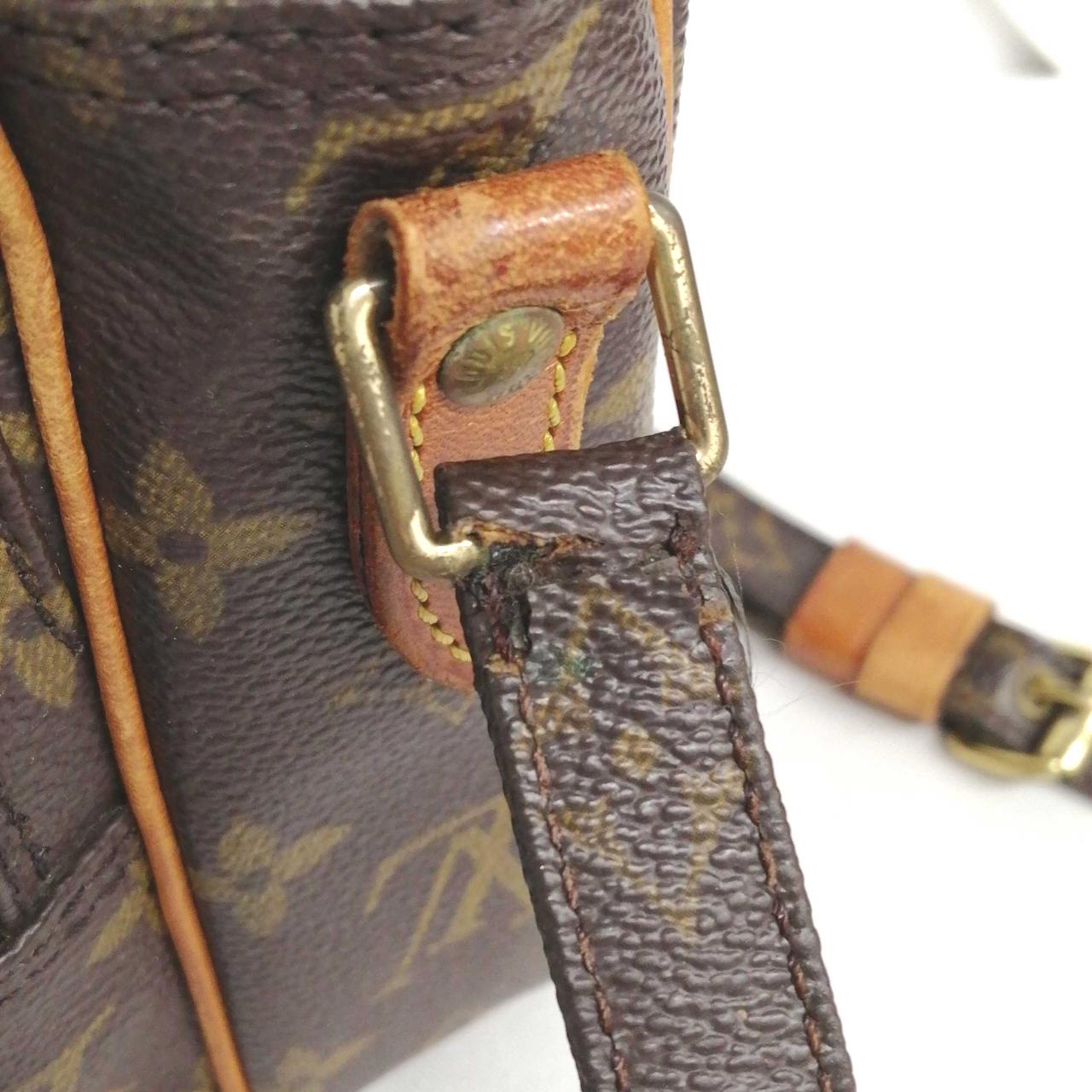 少々切れています。