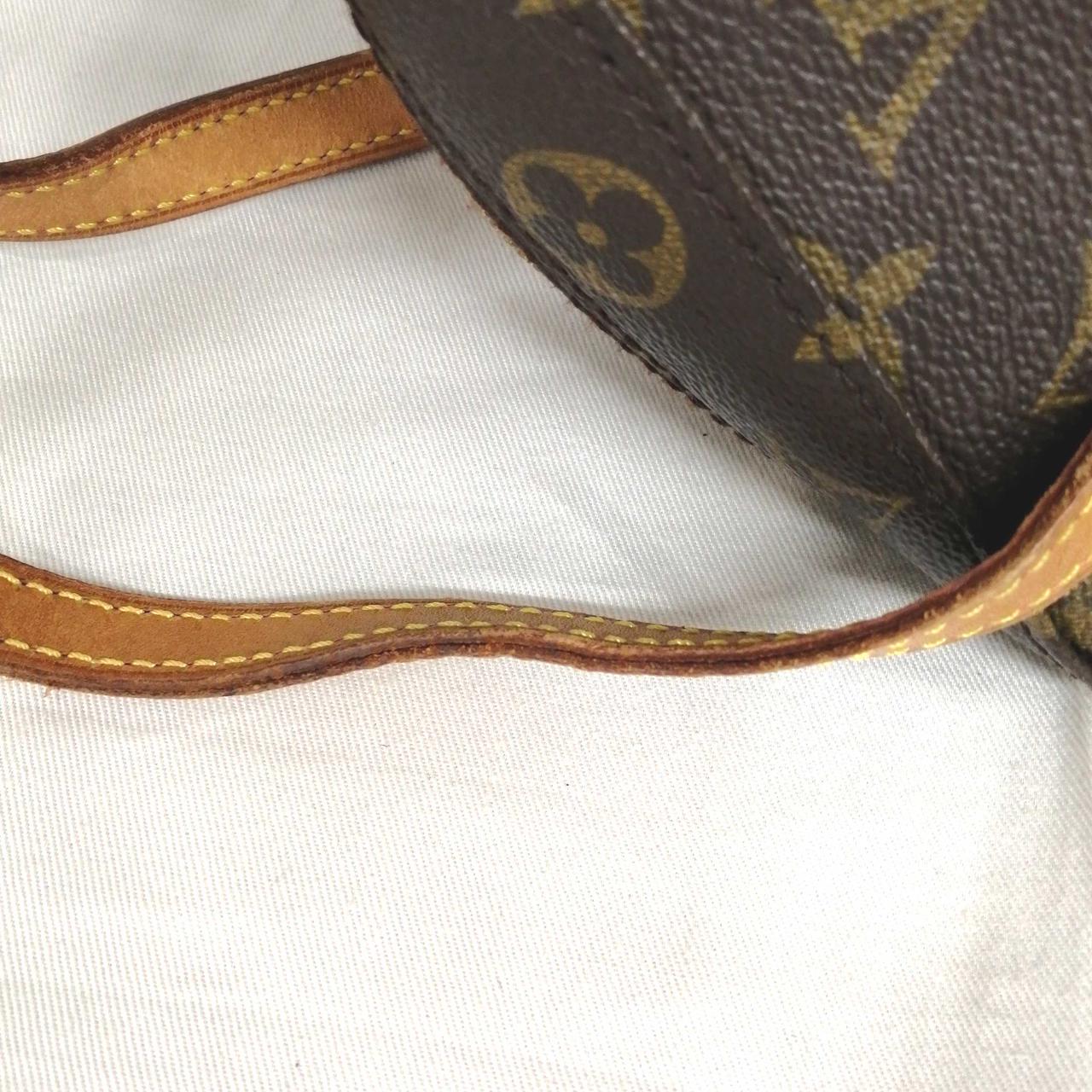 持ち手側面少々擦れあります。