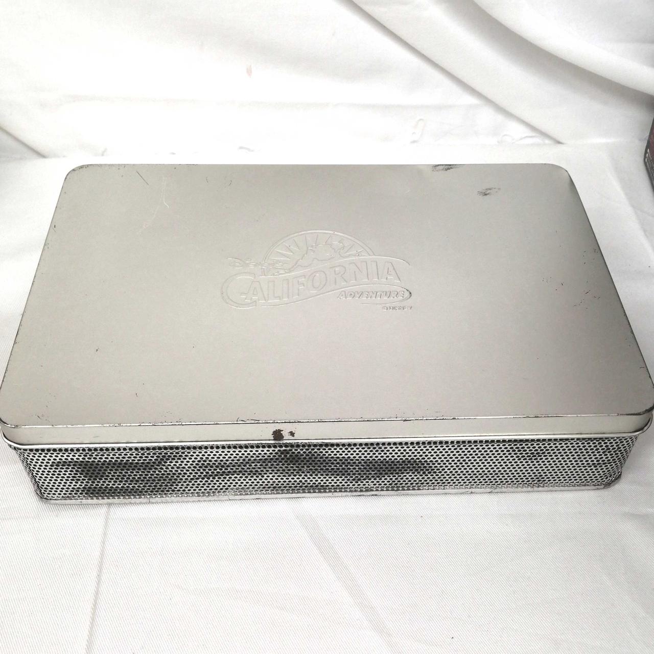 箱キズございます。