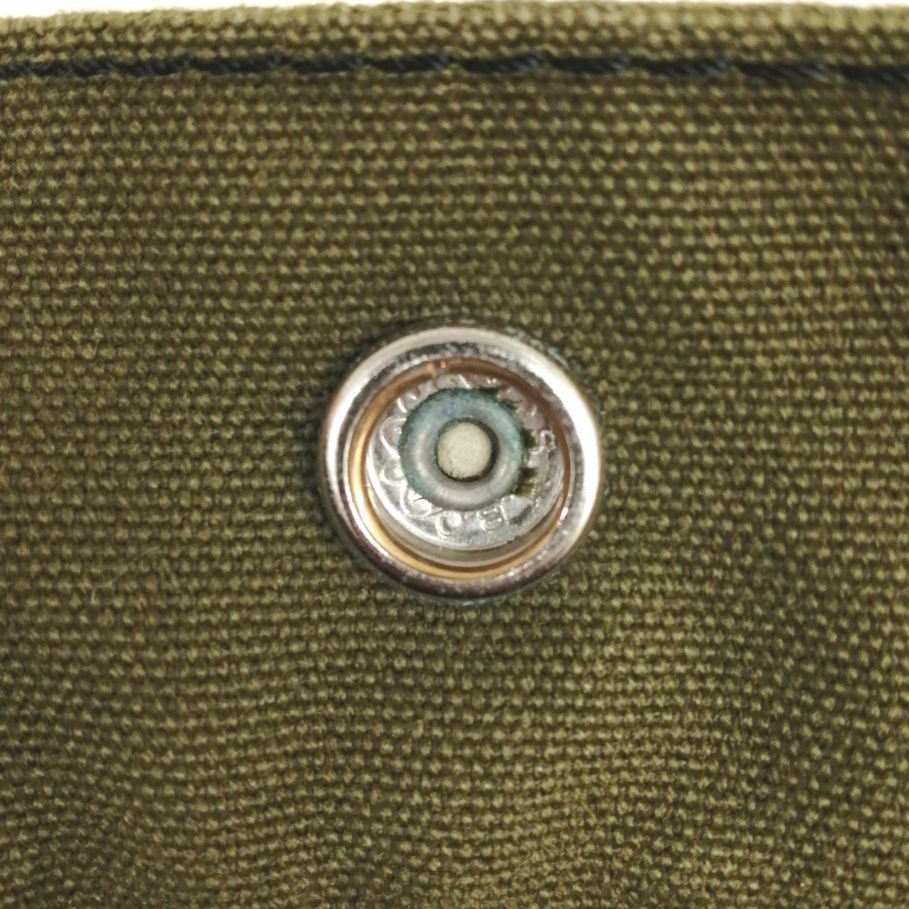 ボタンホック青錆あります