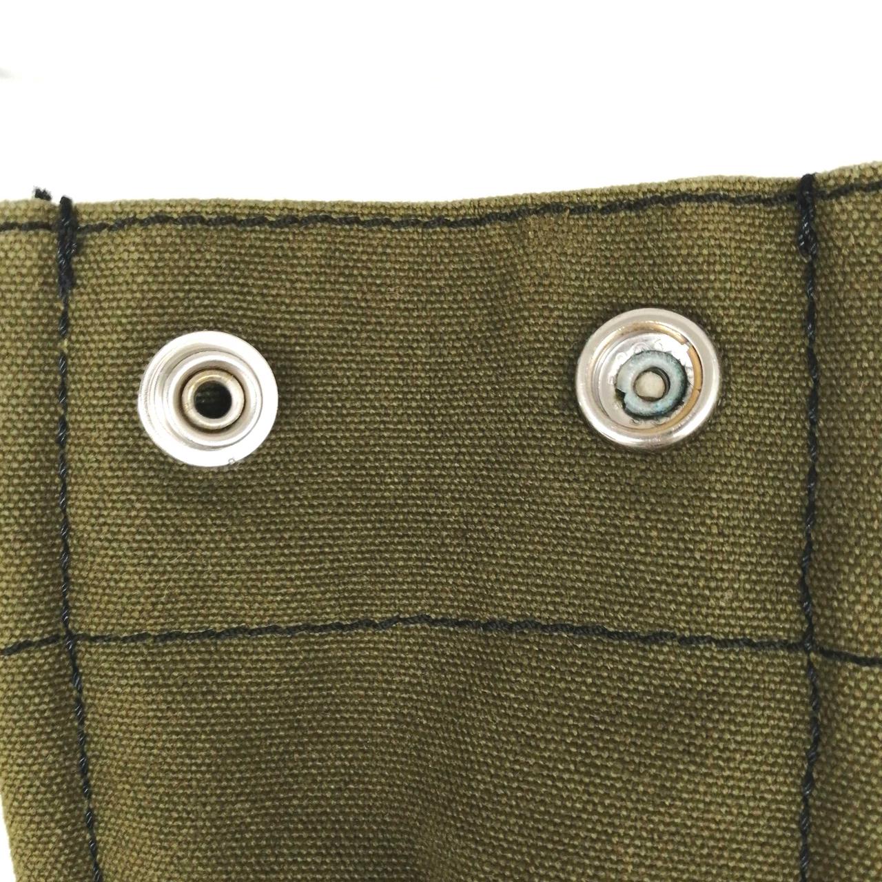 ボタンホック青錆あります