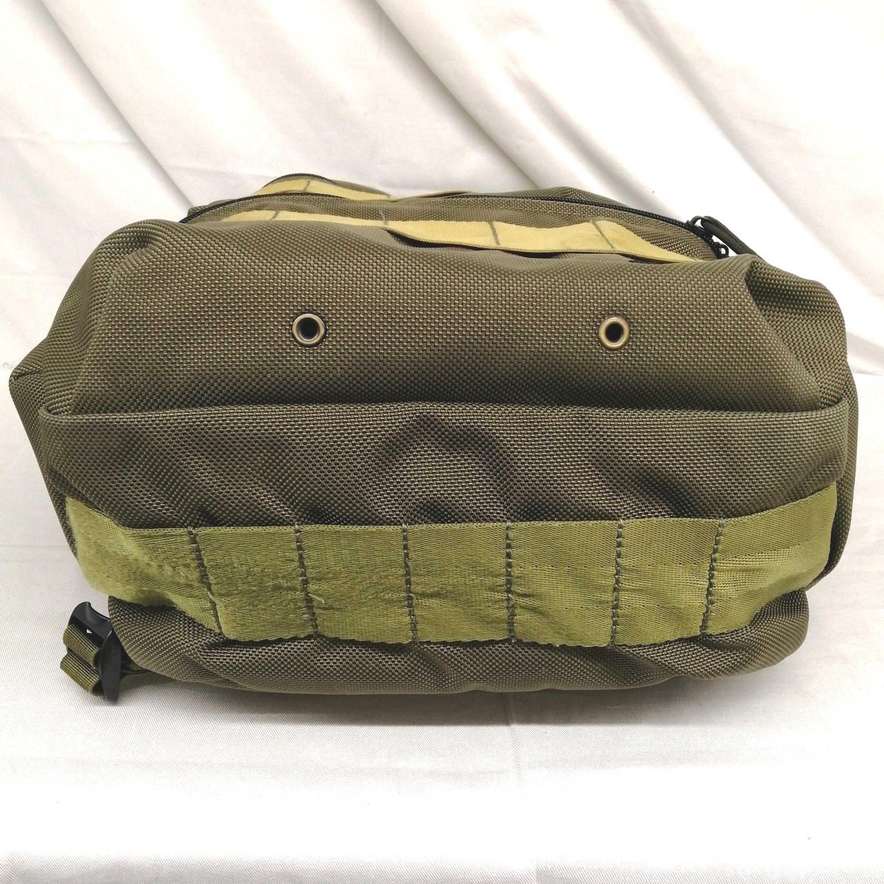 側面に擦れあります