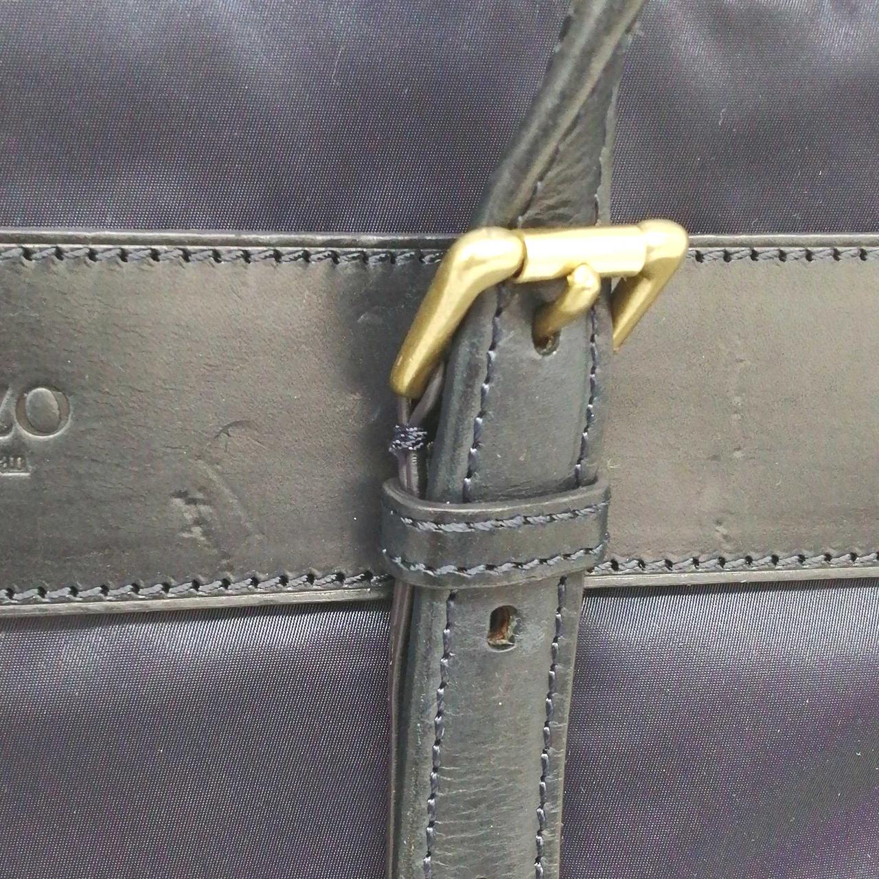 少々キズ等ございます。