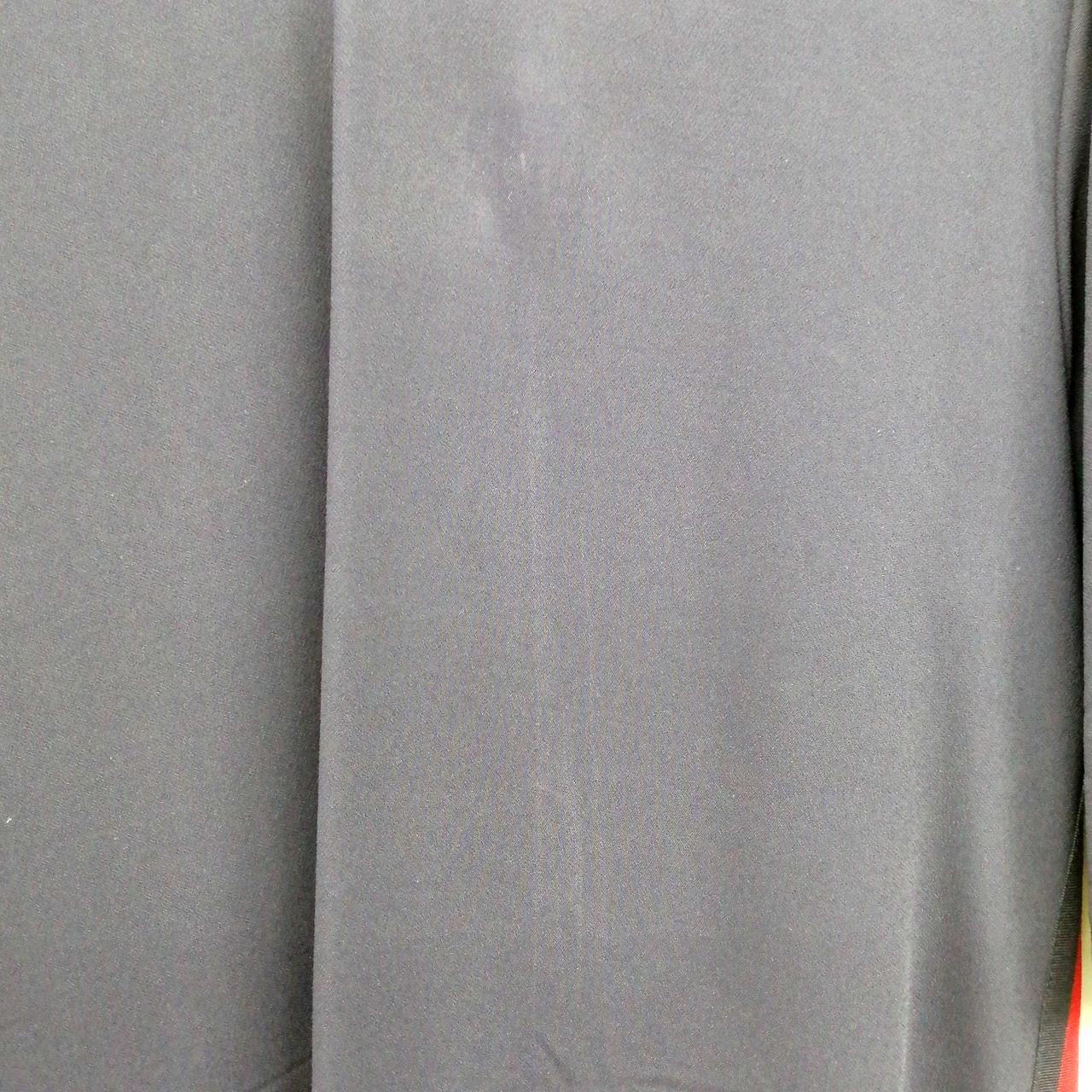 分かりづらいですが、シミ汚れございます。