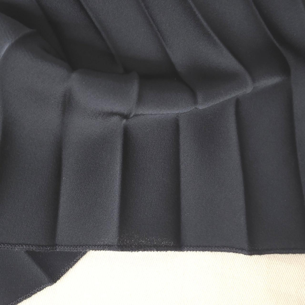 裾に少々スレがございます。