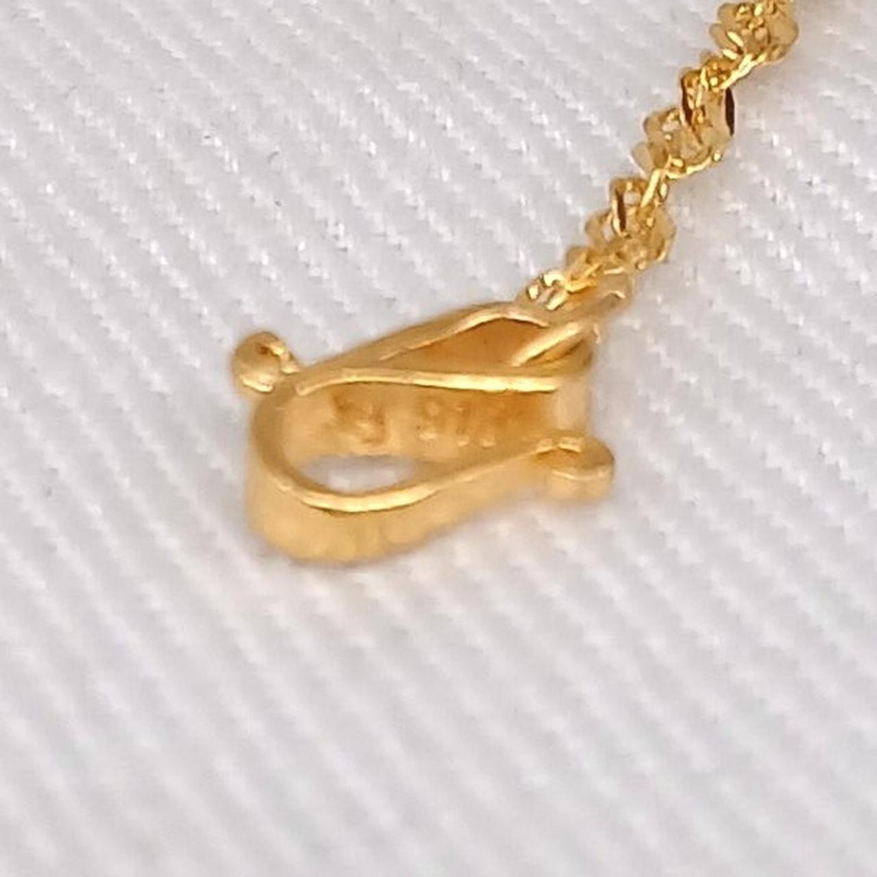 916