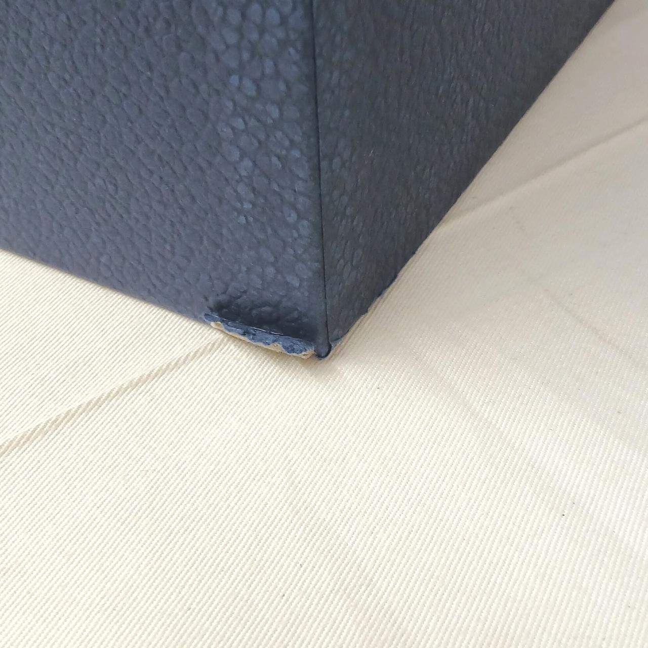 箱傷みあります