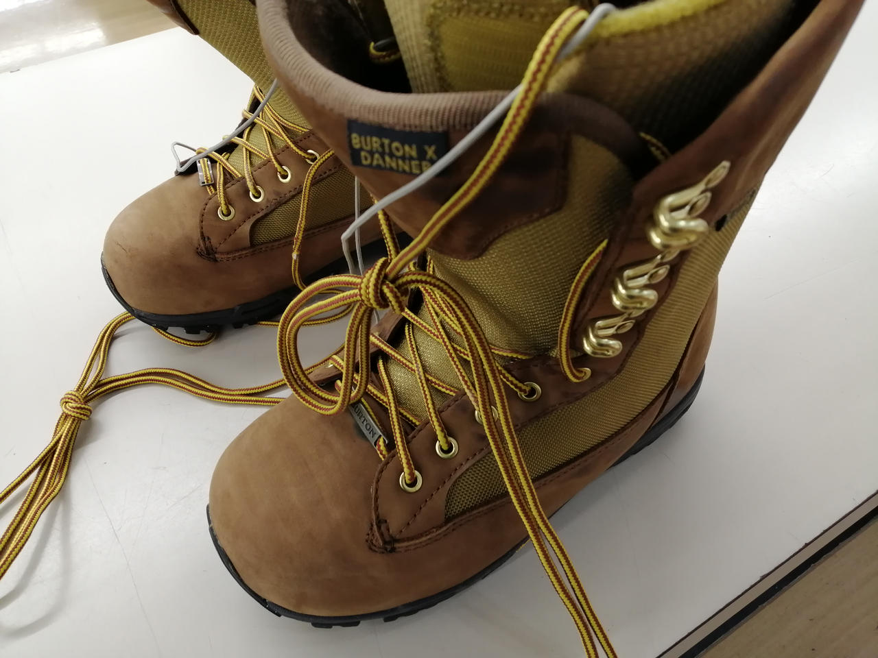 Burton×Danner スノーボードブーツ 写真で見る BURTON x DANNER ダナーブーツ | SPINY 公式ブログ