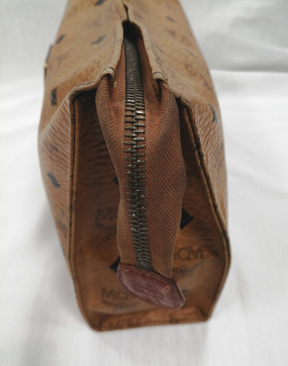 ファスナー汚れあり