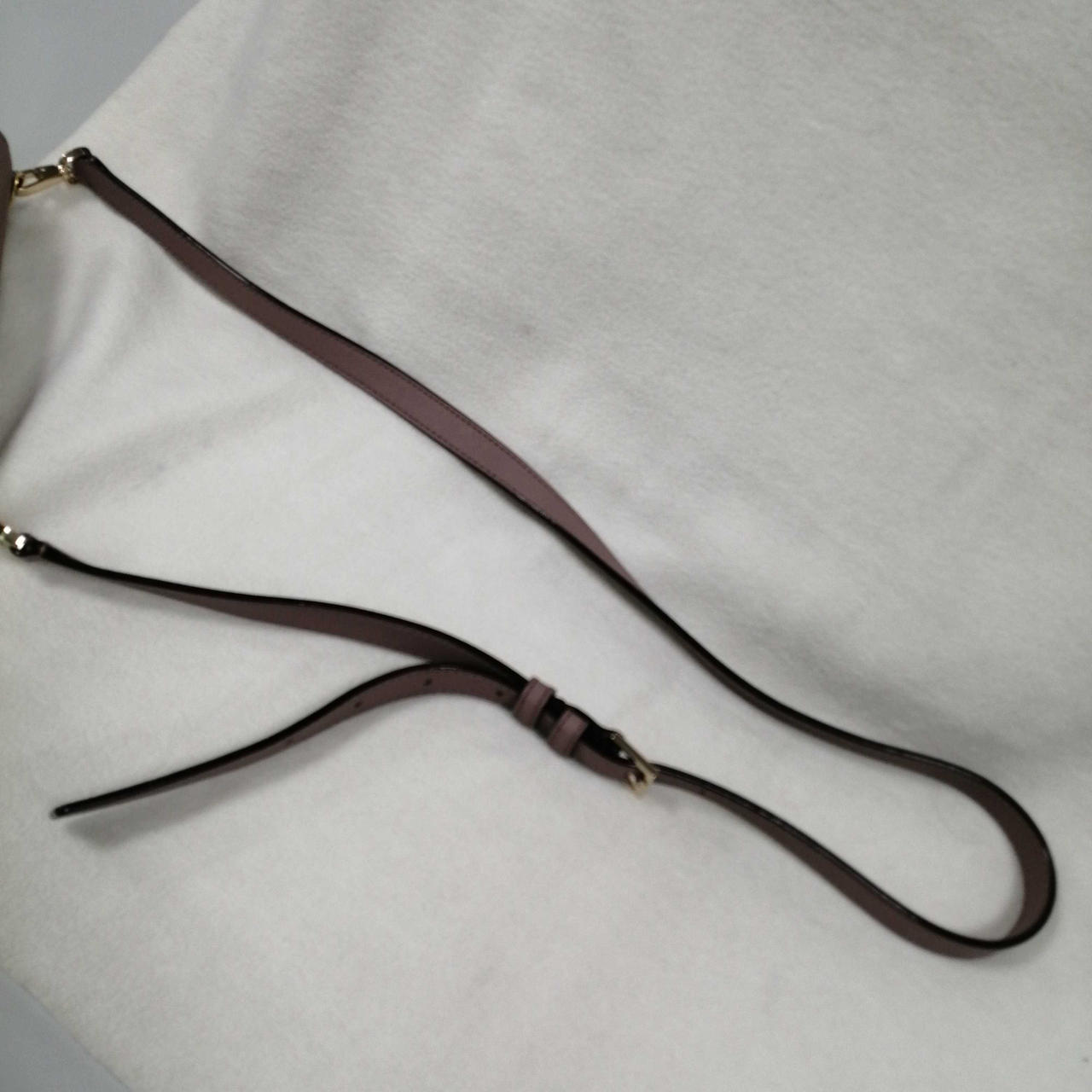 ショルダー部分クセあり