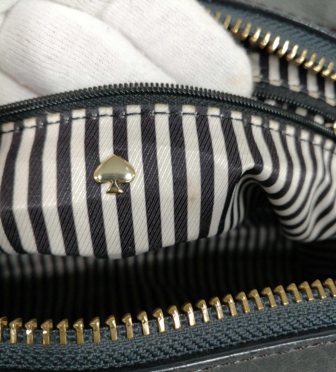 細かいシミあり