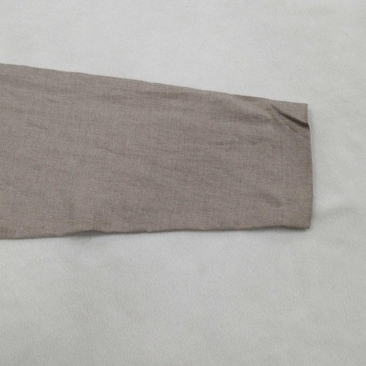 袖口ゆったりタイプです。