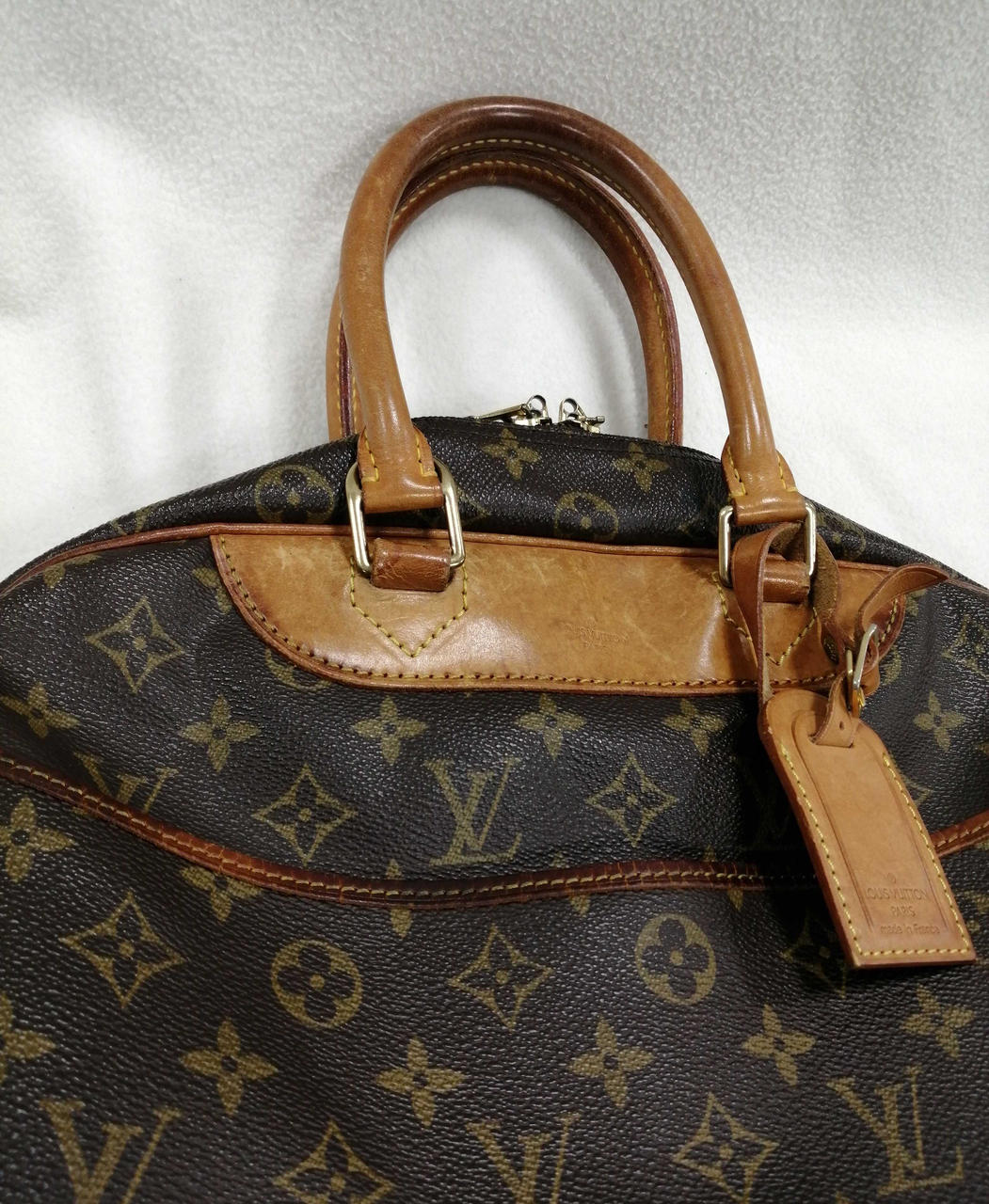 持ち手皮部分汚れ変色あり