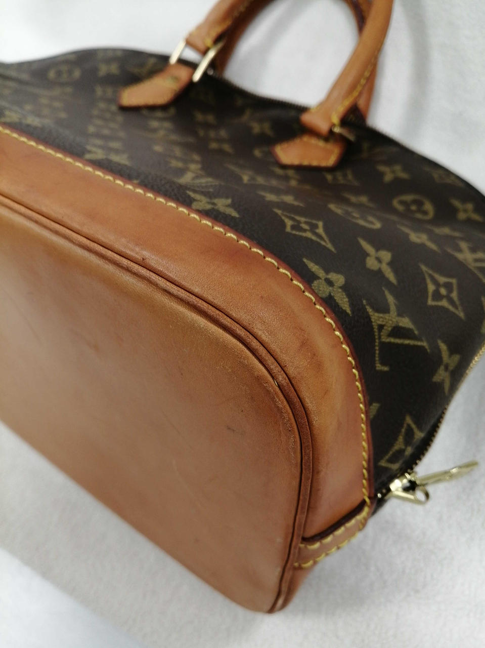 角スレ・汚れあり