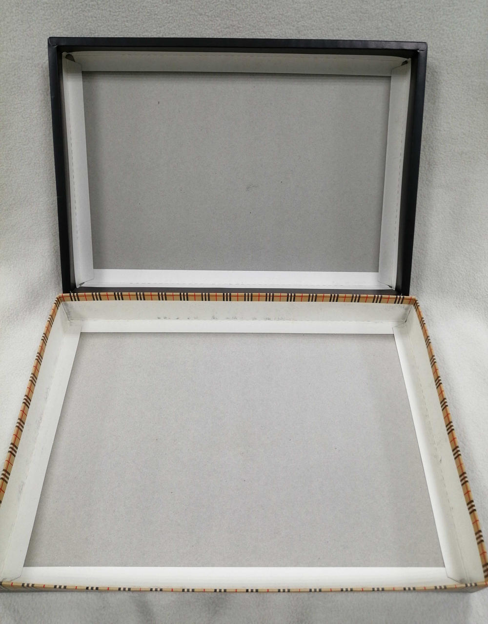 箱の汚れ・折れ曲がりなどあり