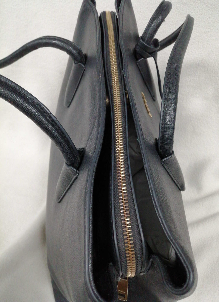 ファスナー金属部分錆びあり