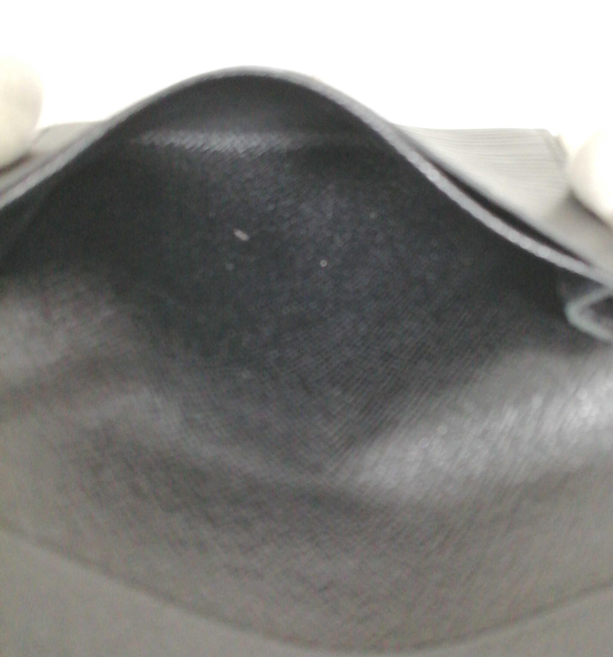 内部に小さいキズあり