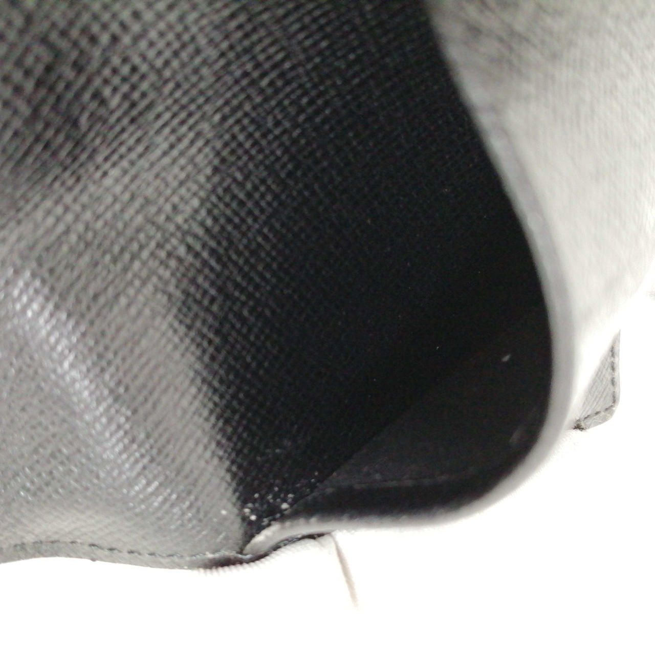 内部少々ハガレあり