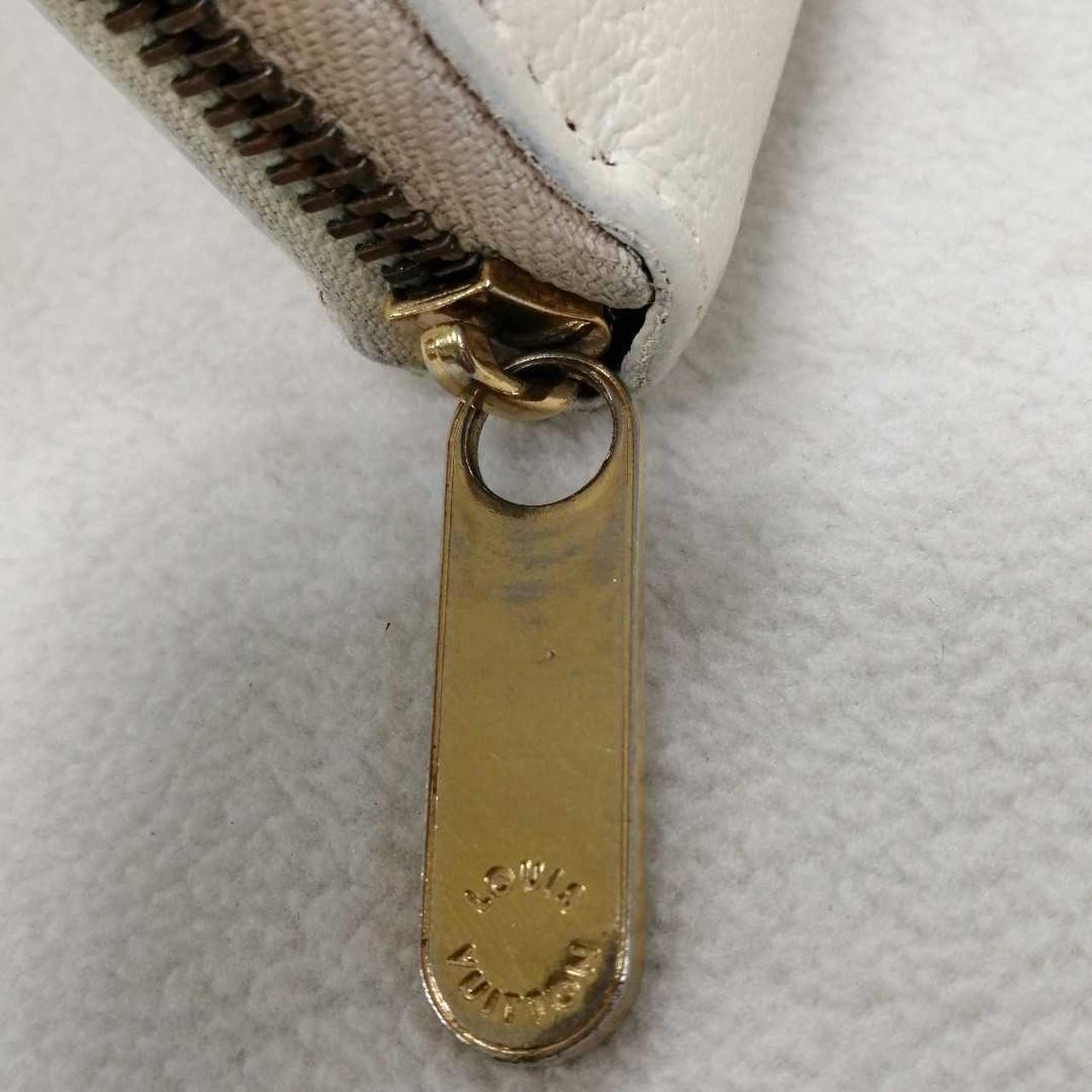 ファスナープルスレ・キズあり