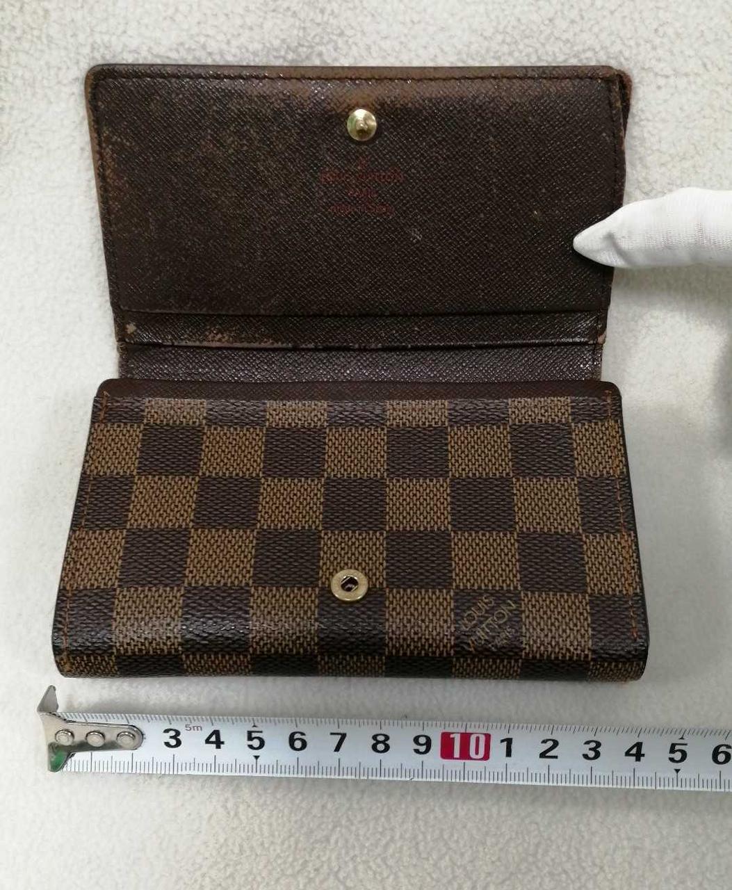 ボタンゆるいです