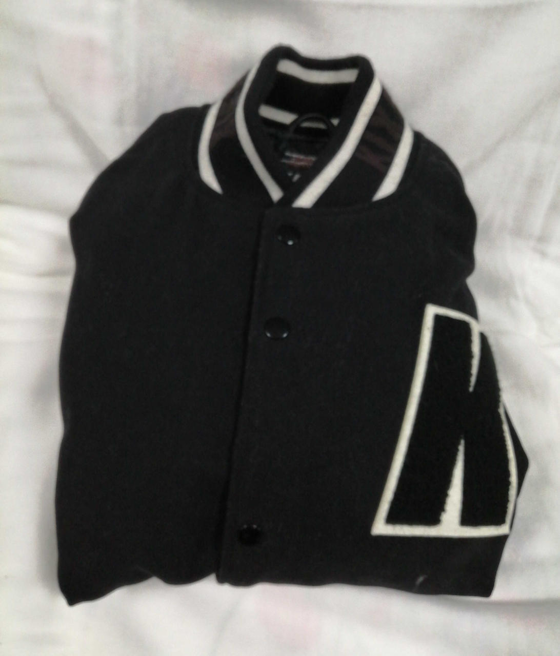 折りたたんでの配送となります