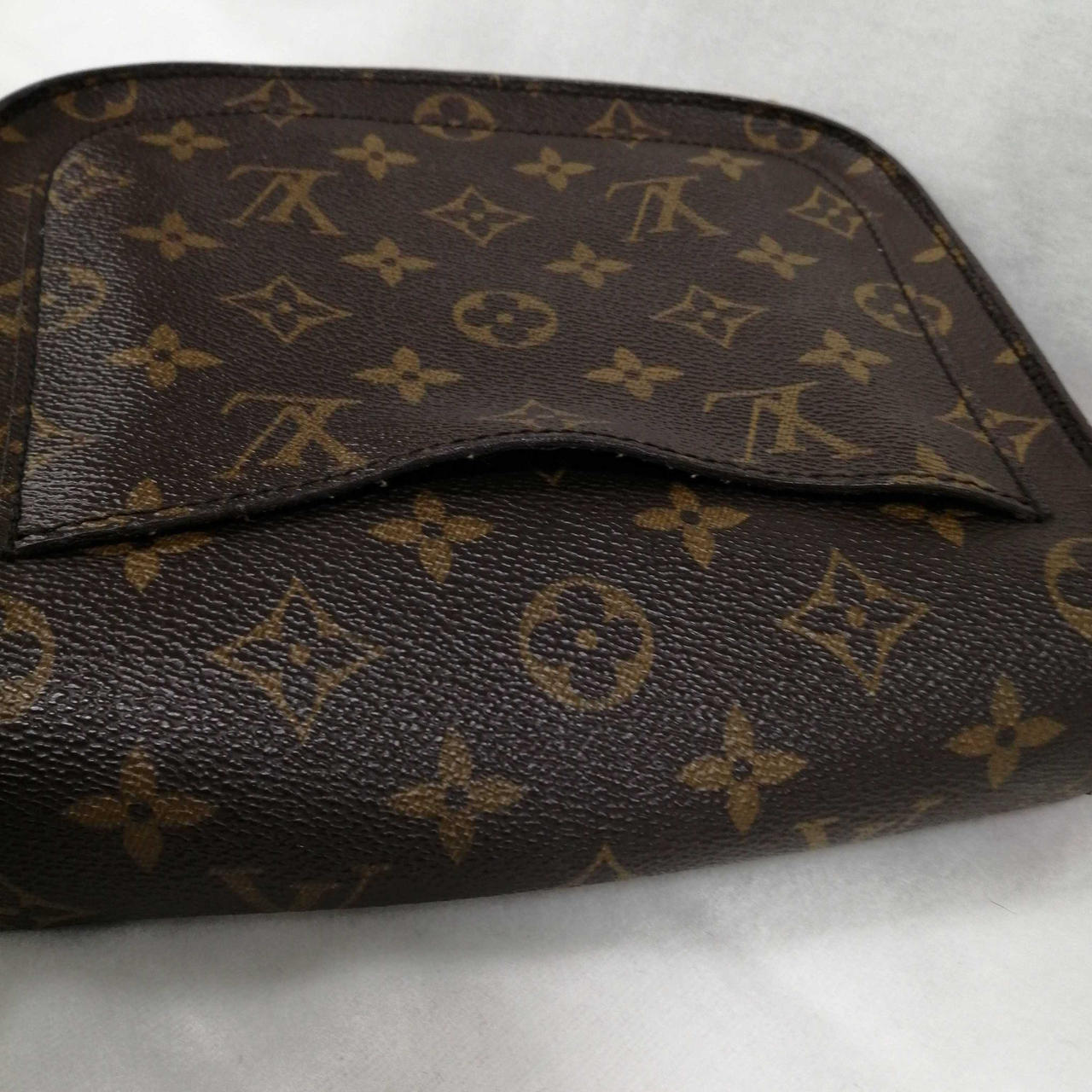 ゴワつき・反りあり