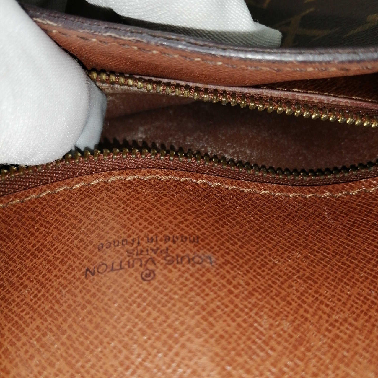 ポケット内ハガレあり