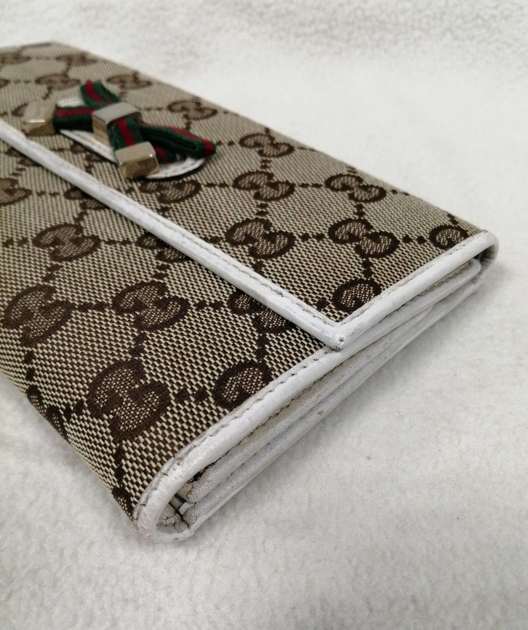 スレ・汚れあり