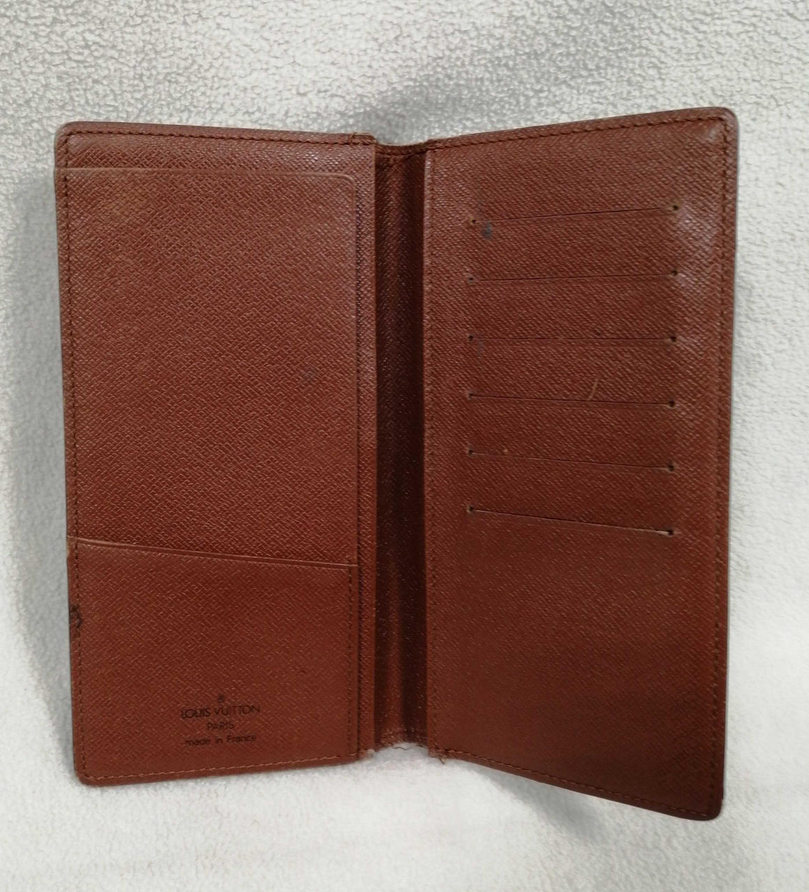 ハゲ・汚れ・糸のほつれあり