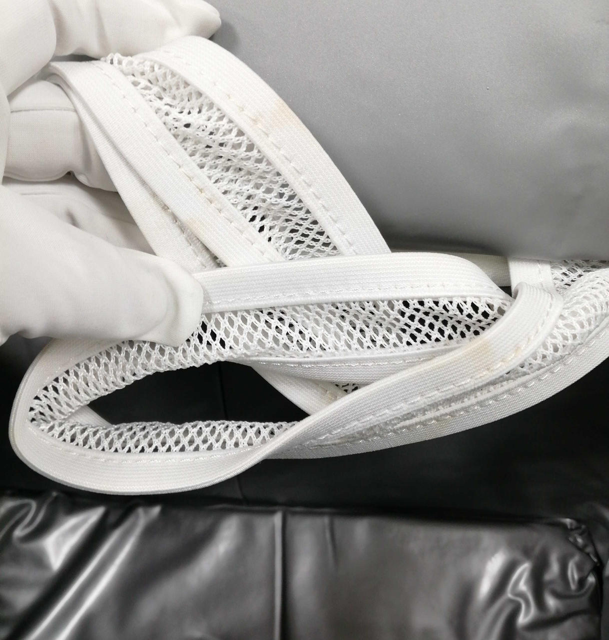 ネットにシミあり