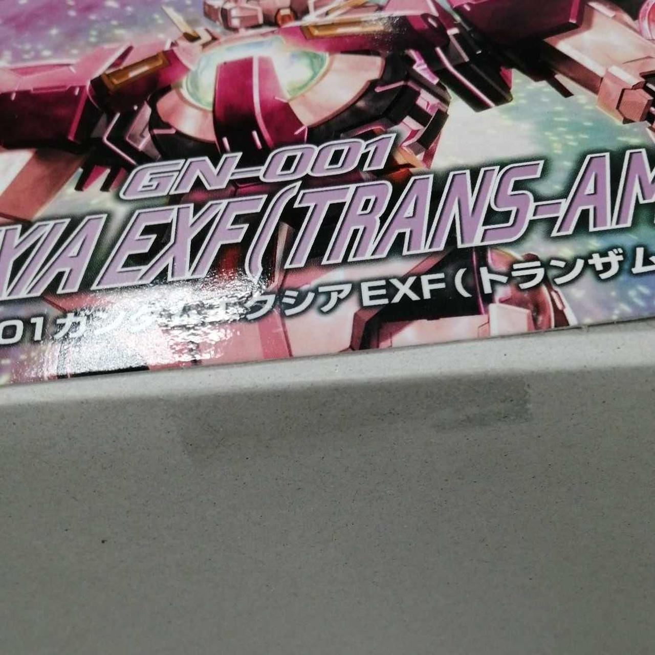 テープ貼り付け