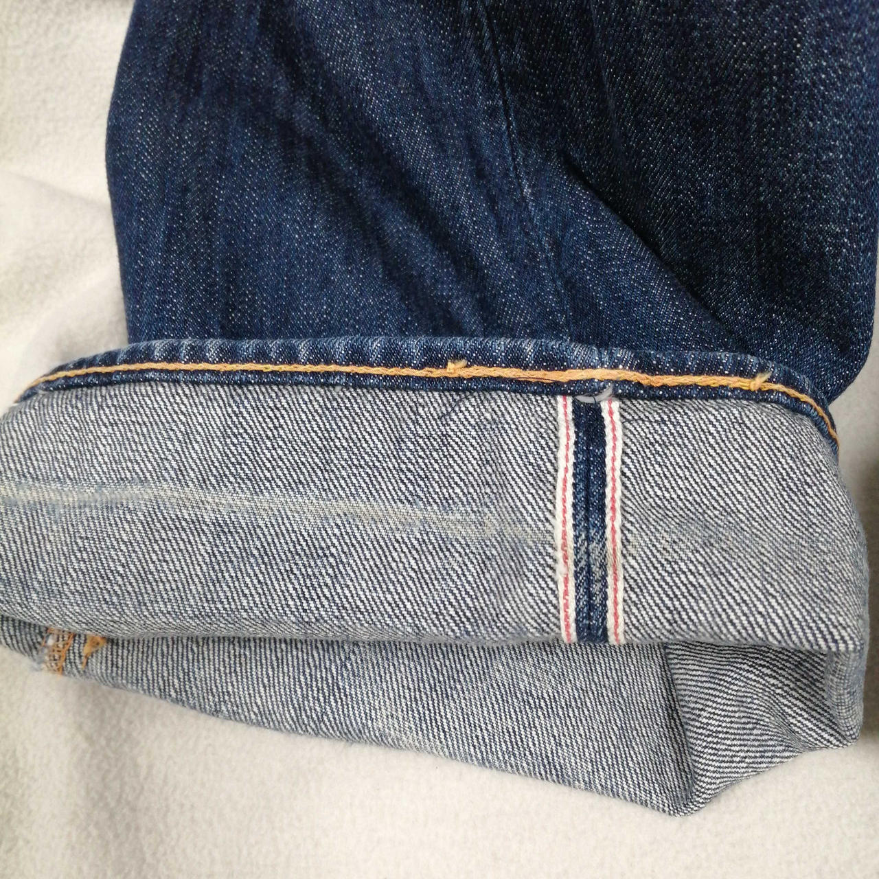 裾裏側曲げ跡・汚れあり