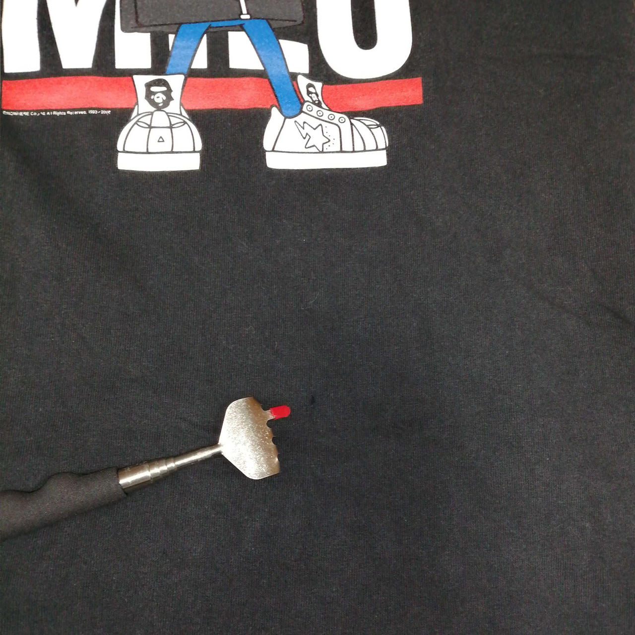 引っ掻き穴あり