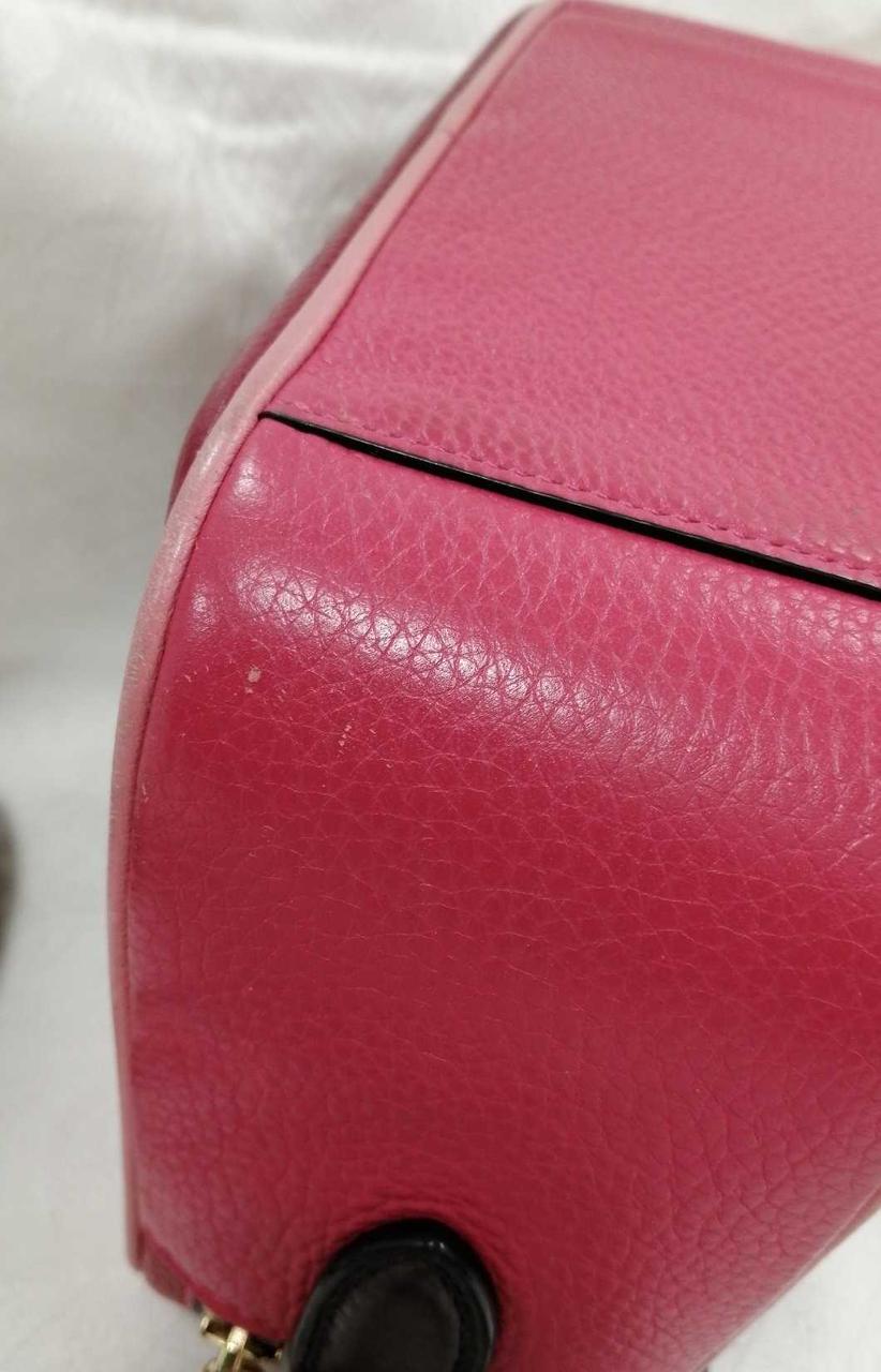 縁取りに汚れ・キズあり