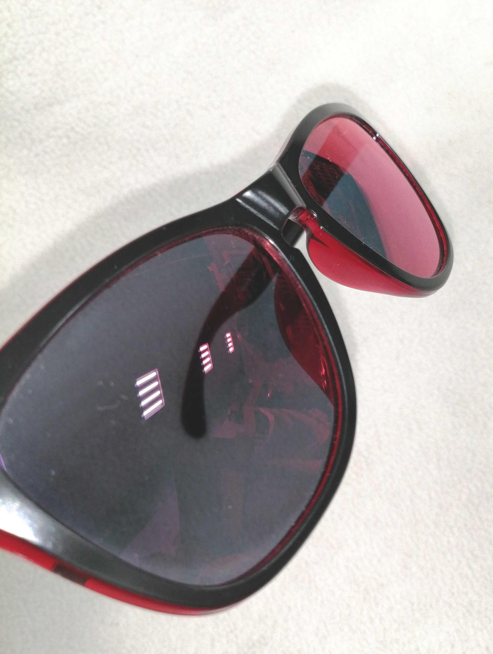 少々キズ・汚れあり