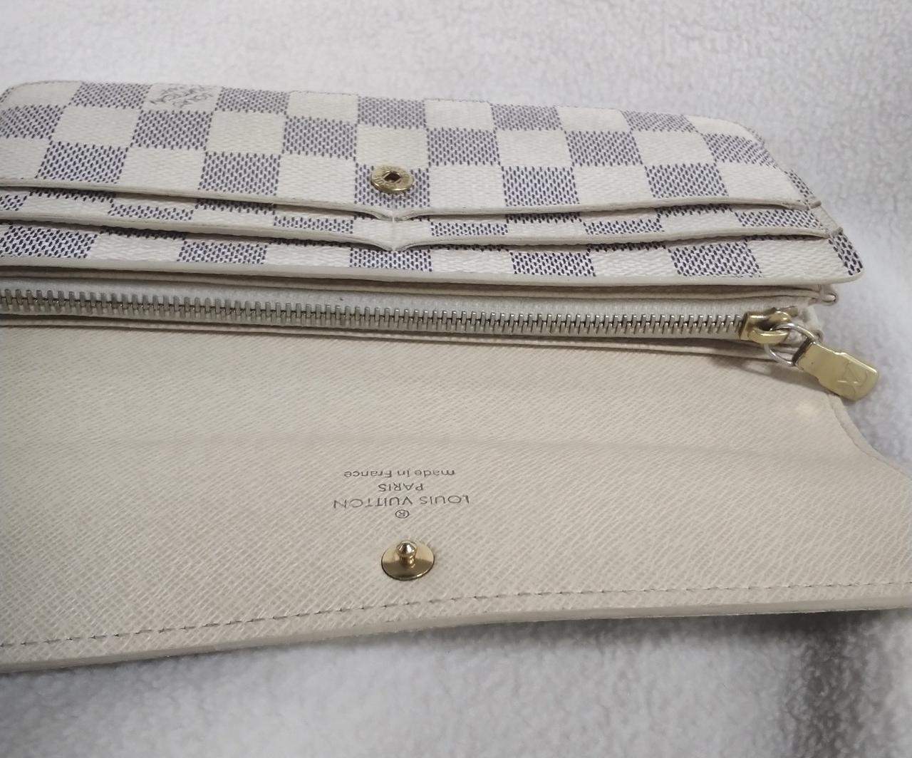 カード入れ部分反りあり